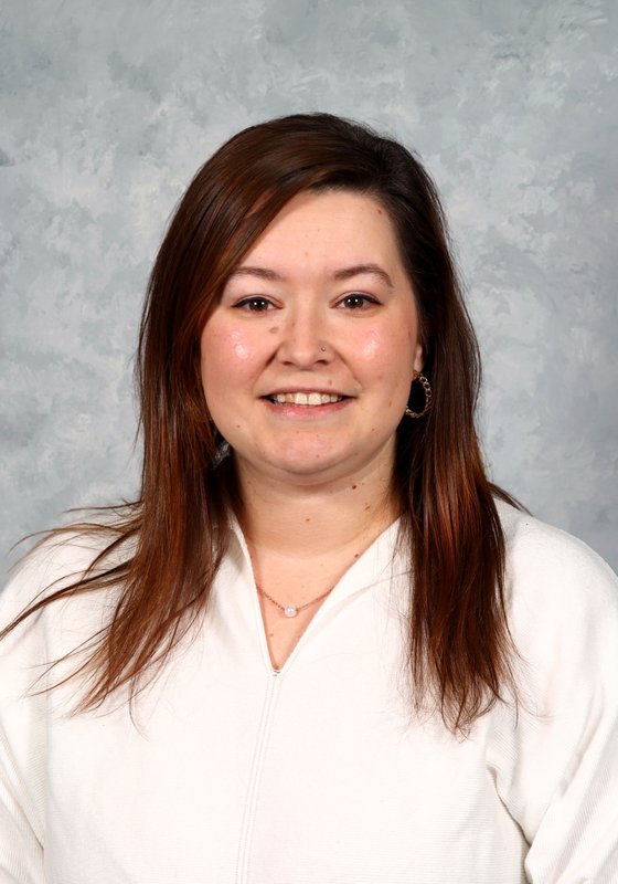 Headshot of Chelsea Egolf