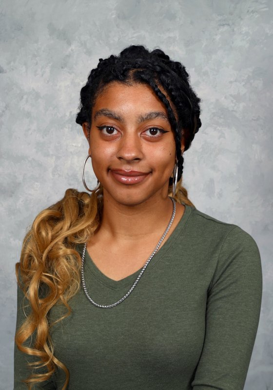 Headshot of Samalia Nivens